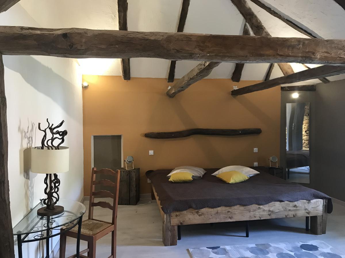 Bed and Breakfast Domaine D'Alcapies Saint-Jean-d'Alcapies Экстерьер фото